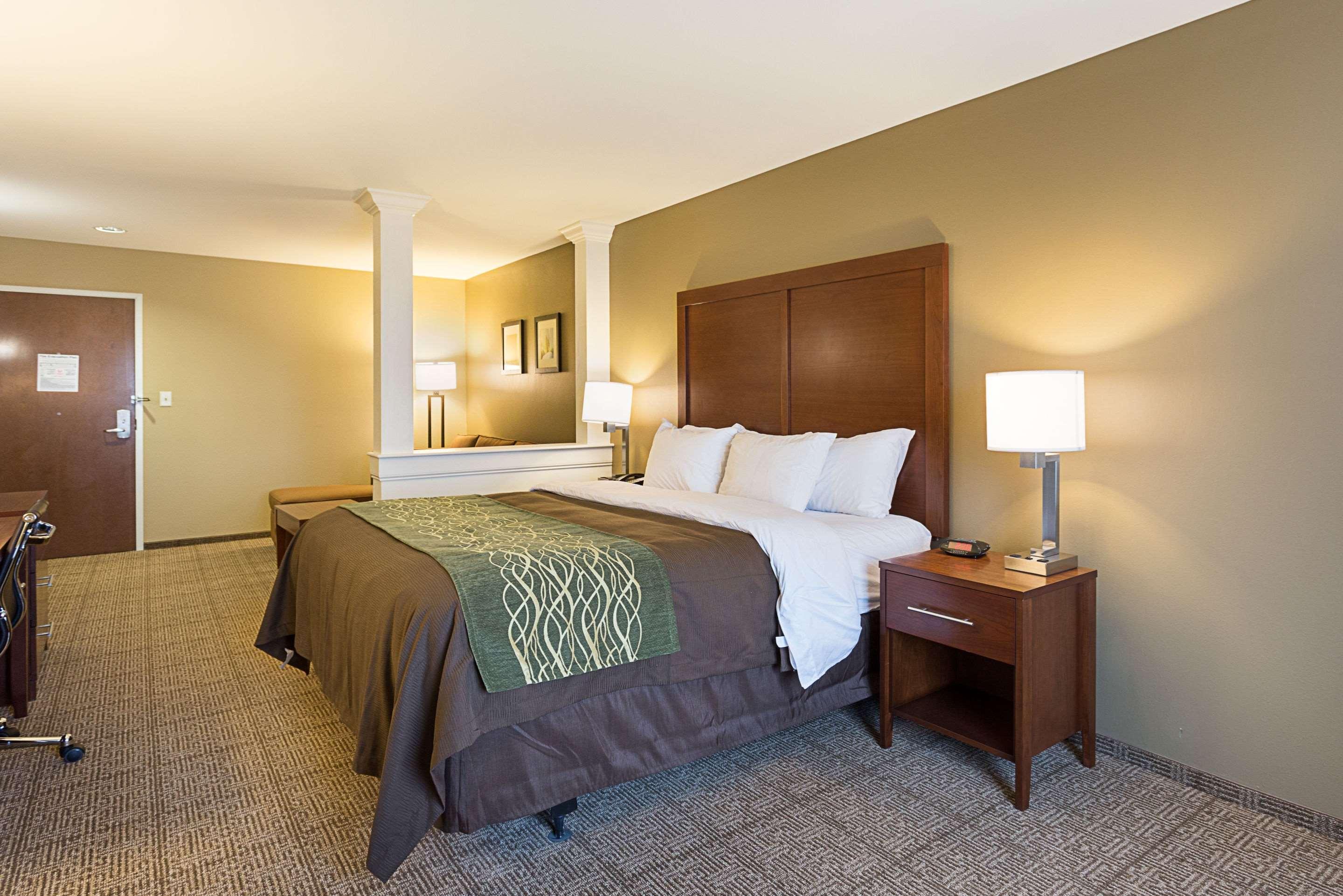 Comfort Inn & Suites Zachary Esterno foto