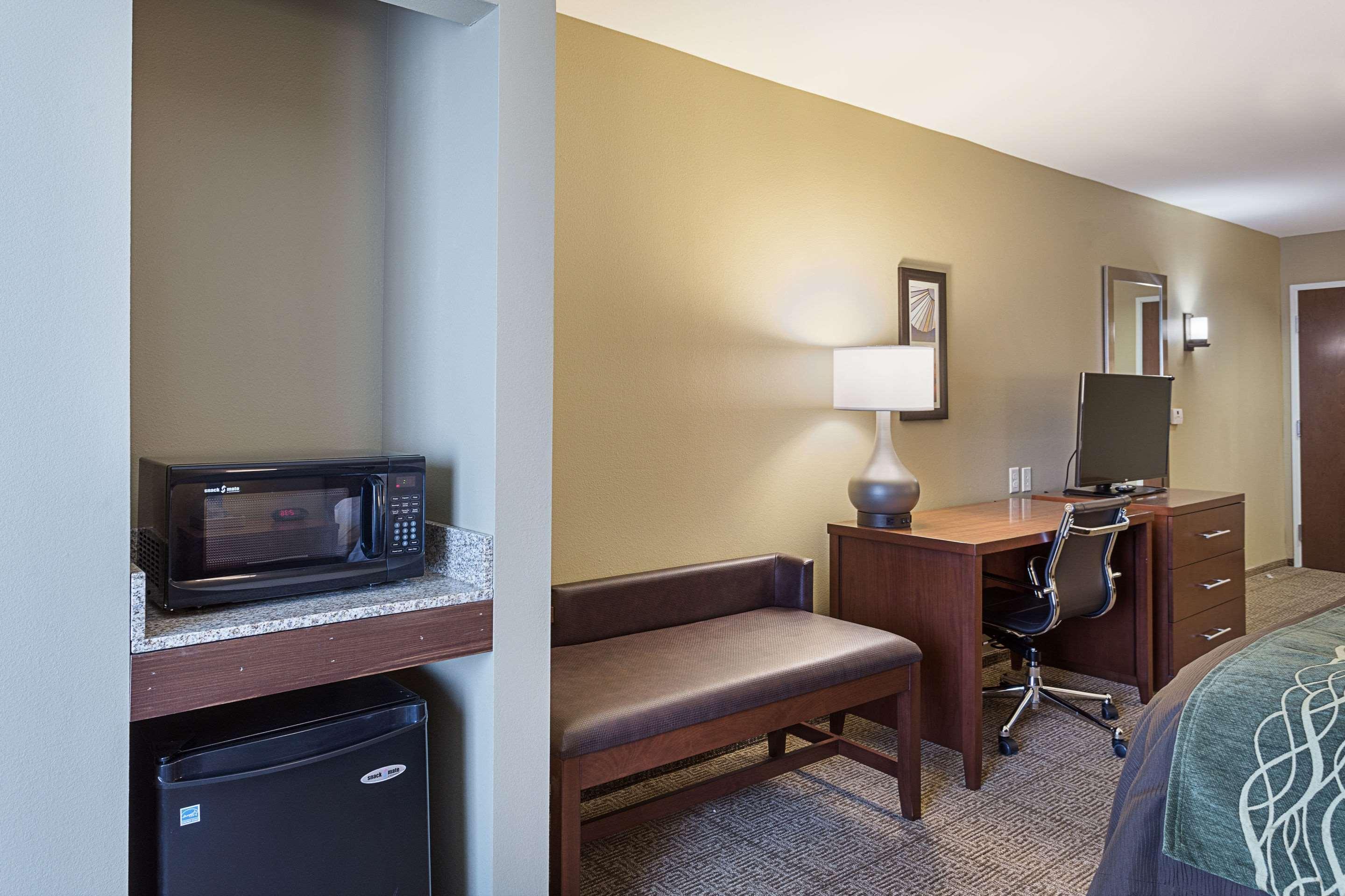 Comfort Inn & Suites Zachary Esterno foto
