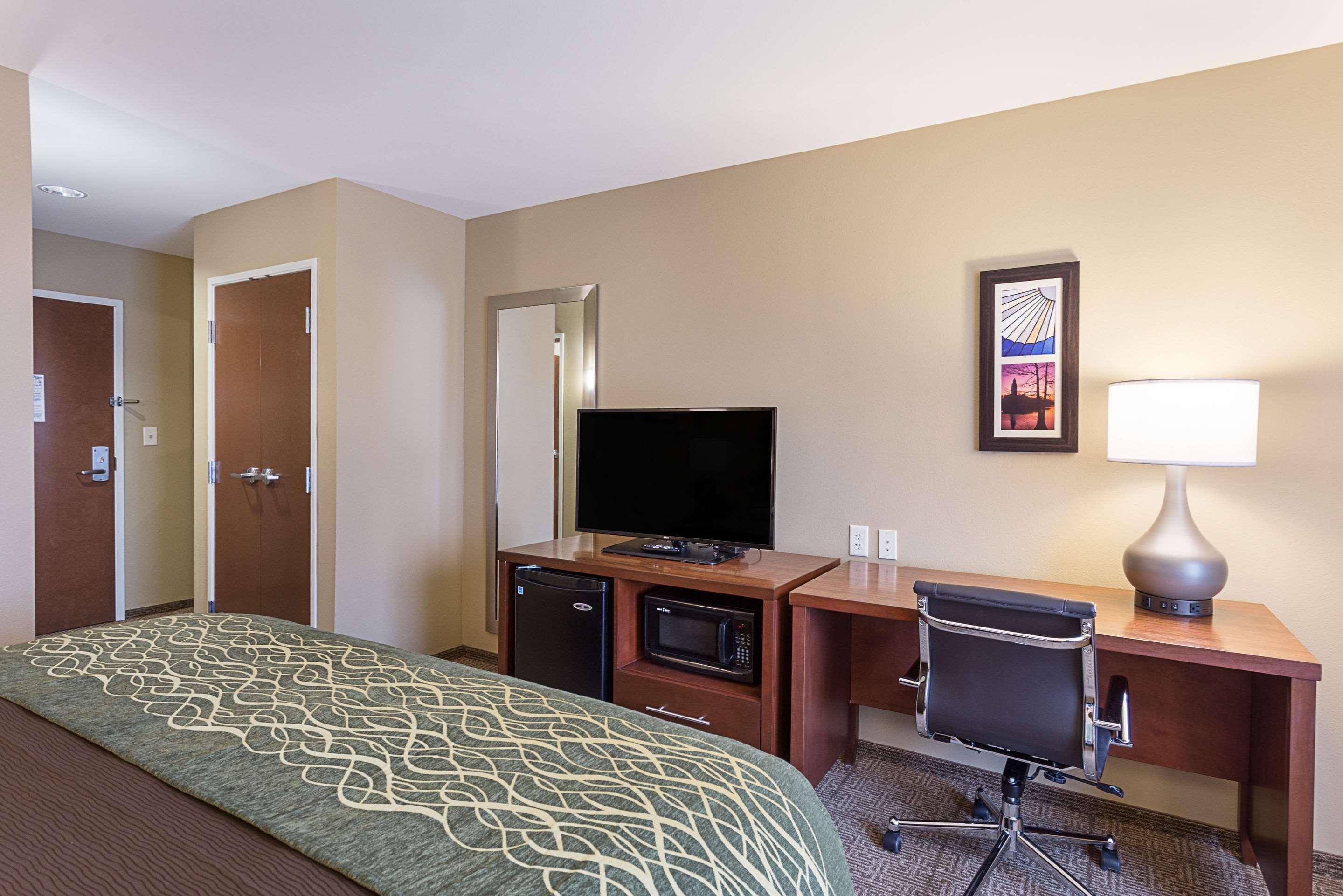 Comfort Inn & Suites Zachary Esterno foto