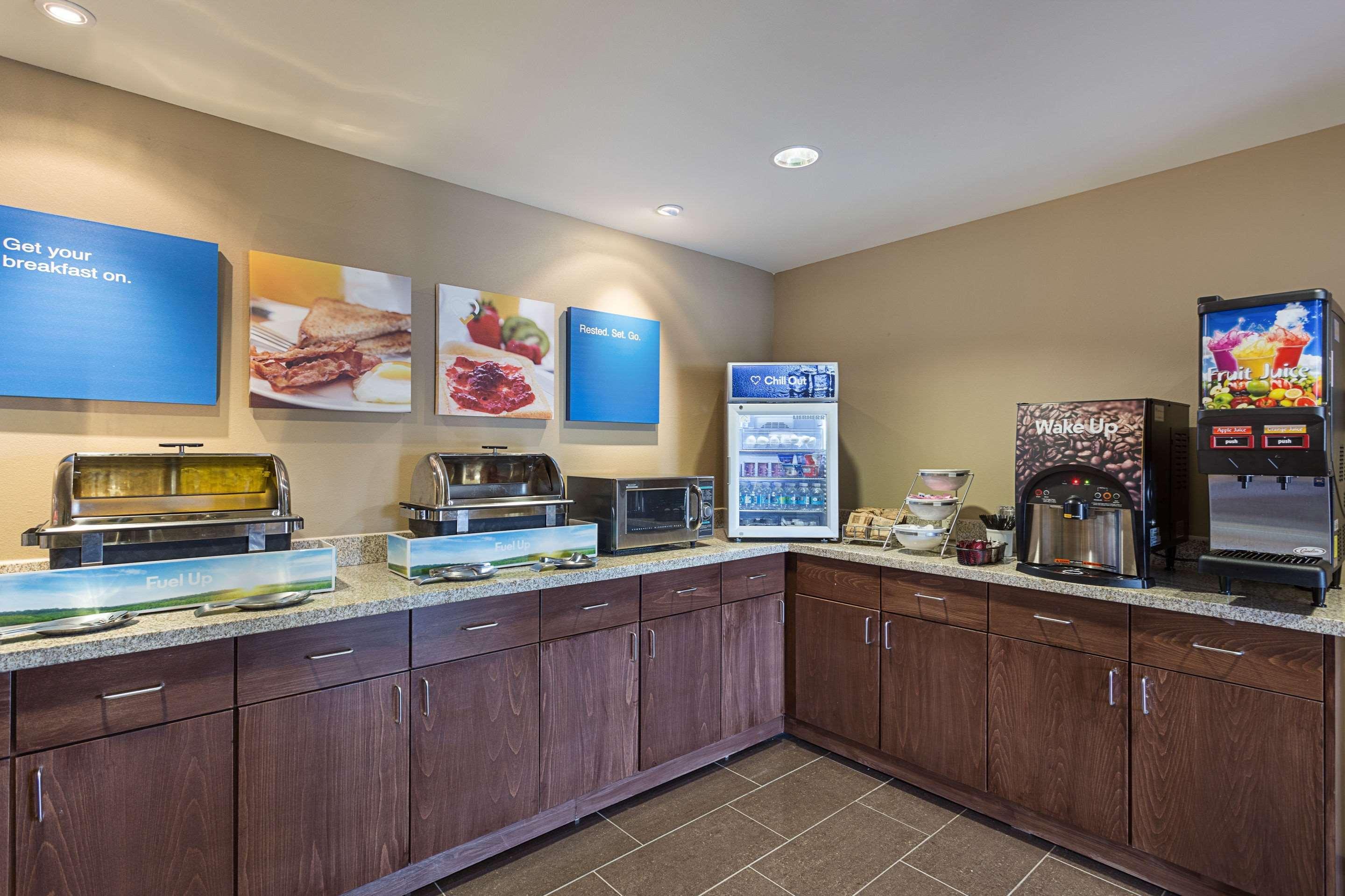 Comfort Inn & Suites Zachary Esterno foto