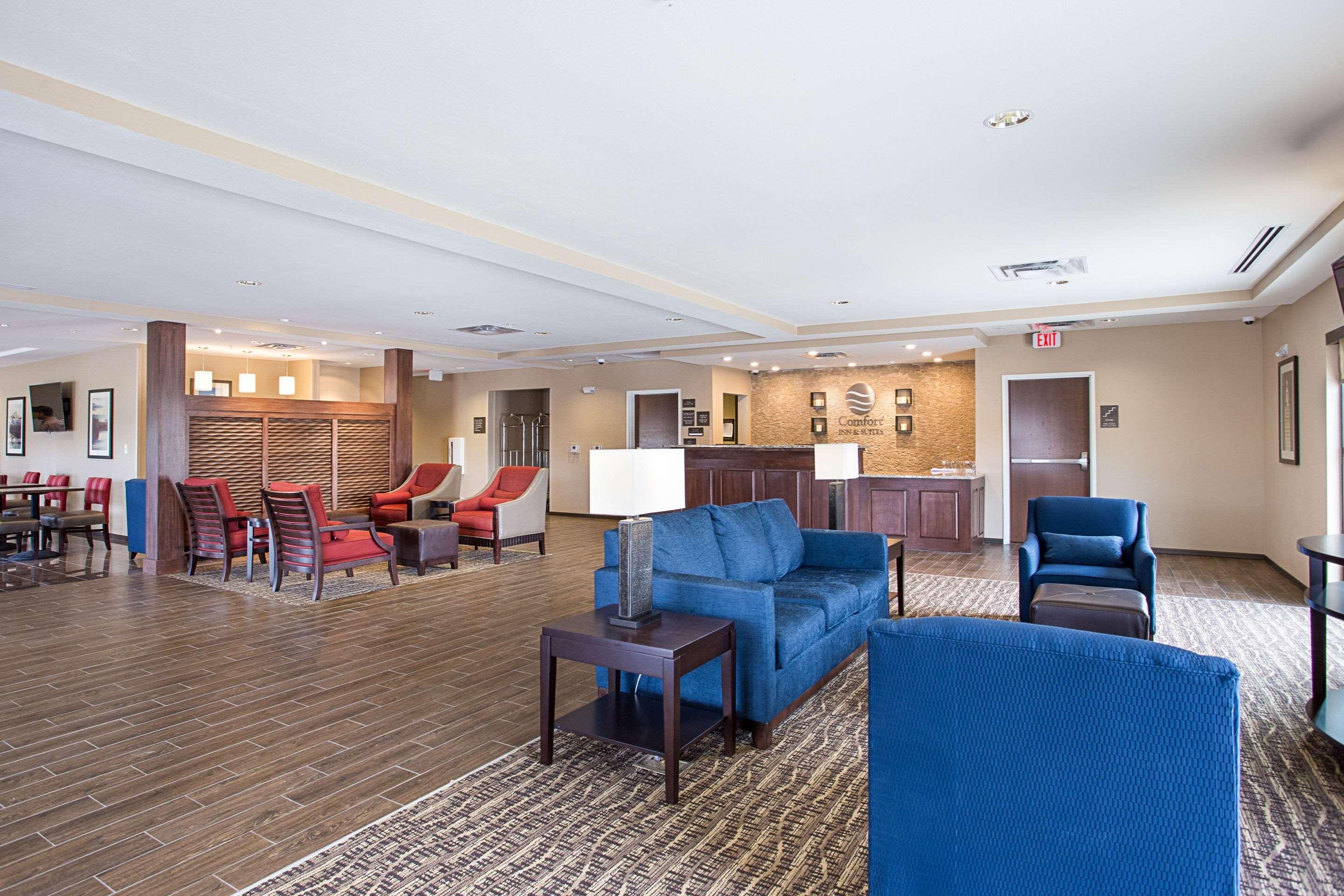 Comfort Inn & Suites Zachary Esterno foto