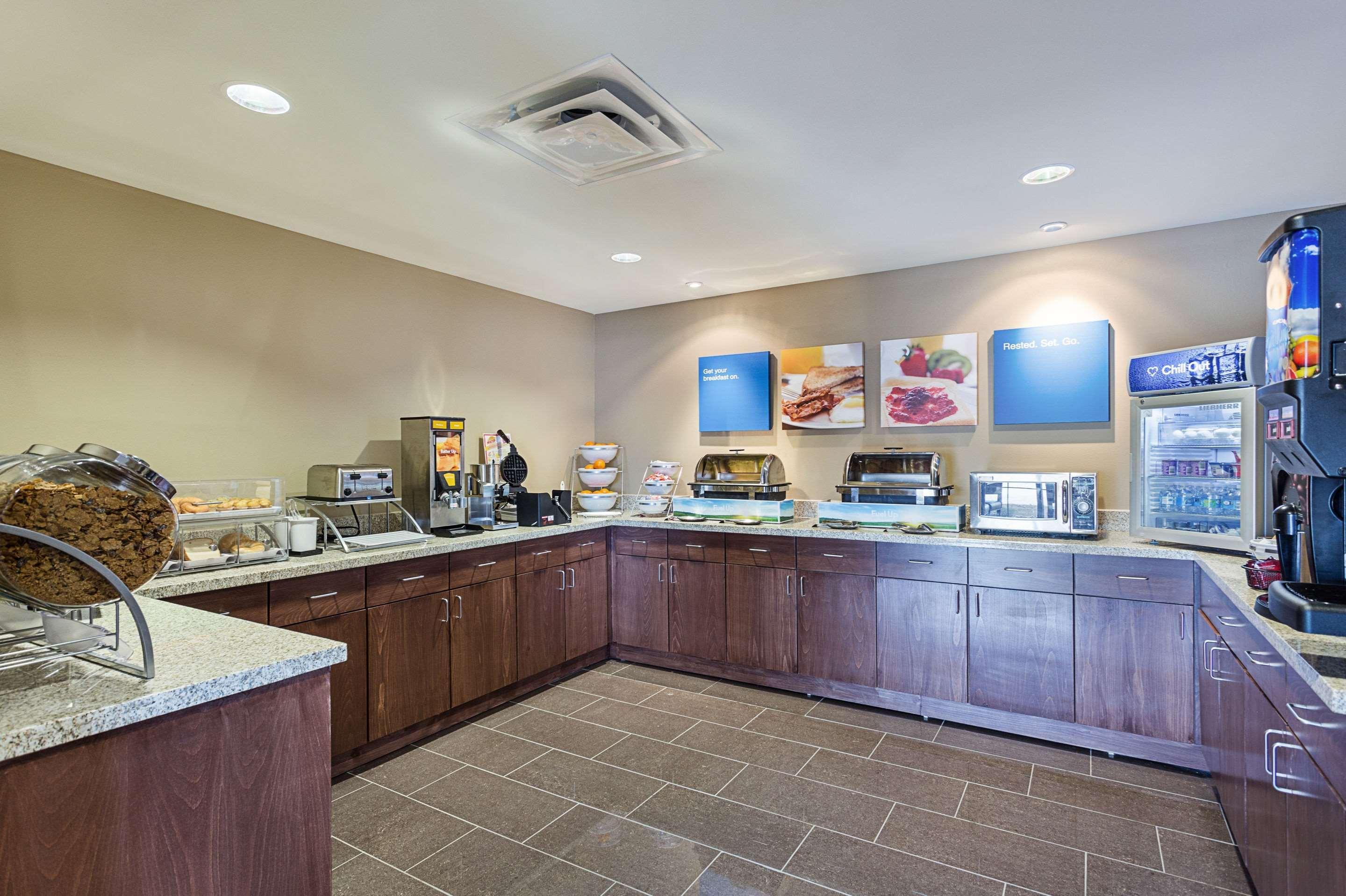 Comfort Inn & Suites Zachary Esterno foto